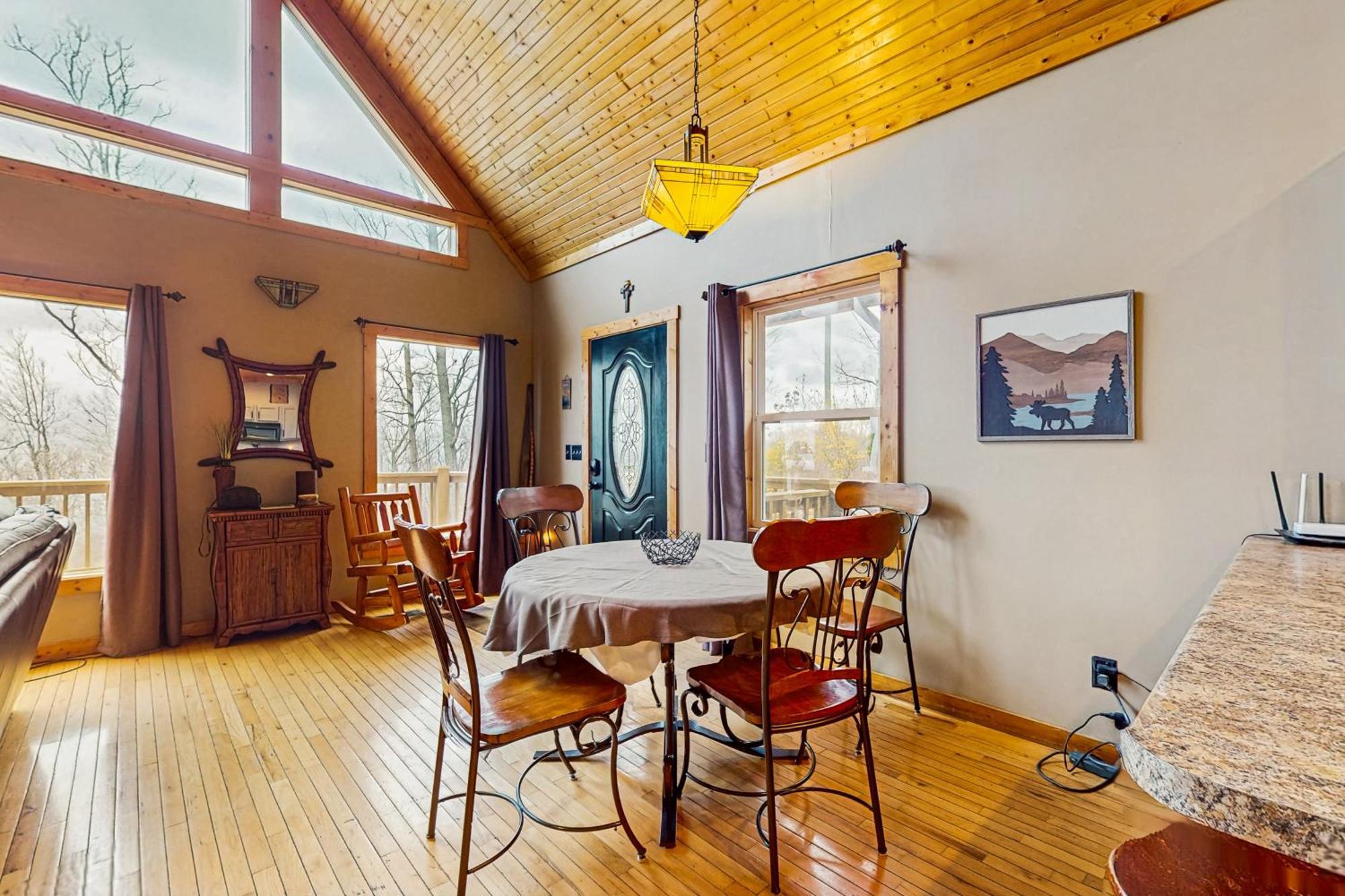 2 Bed 2 Bath Vacation Home In Брайсон-Сити Экстерьер фото